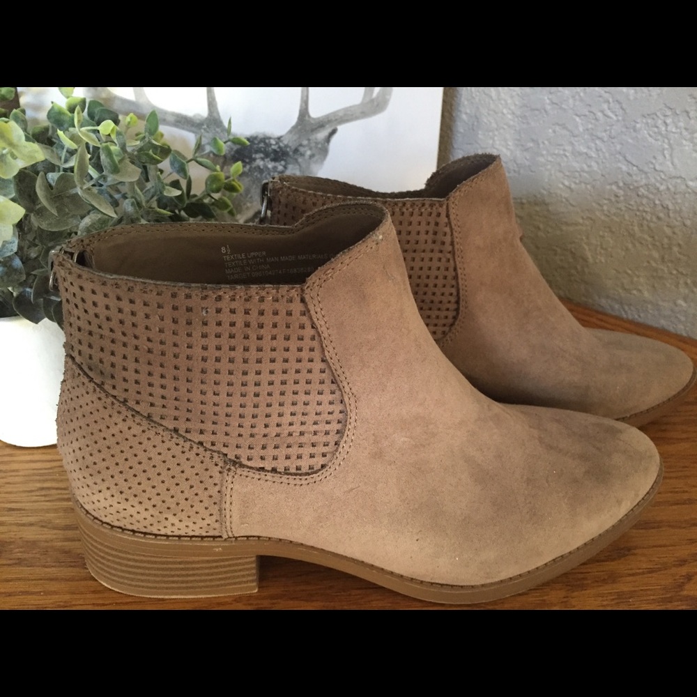 Dolce Vita Ankle Booties